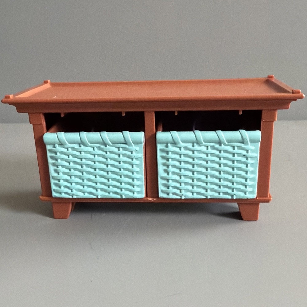 2005 Fisher-Price "Loving Family" Dollhouse Furniture Toy Box Blue Baskets